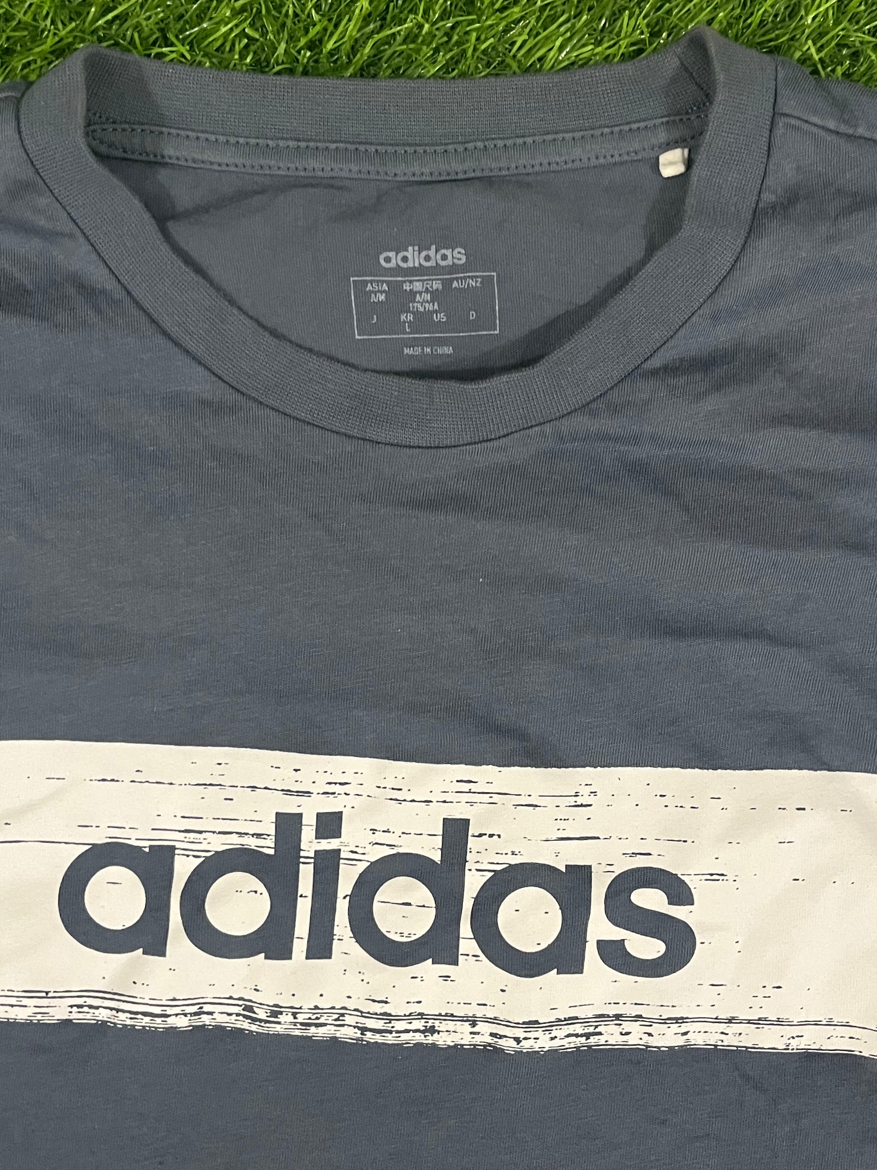 Adidas Graphic Tee – Grey (Size M)
