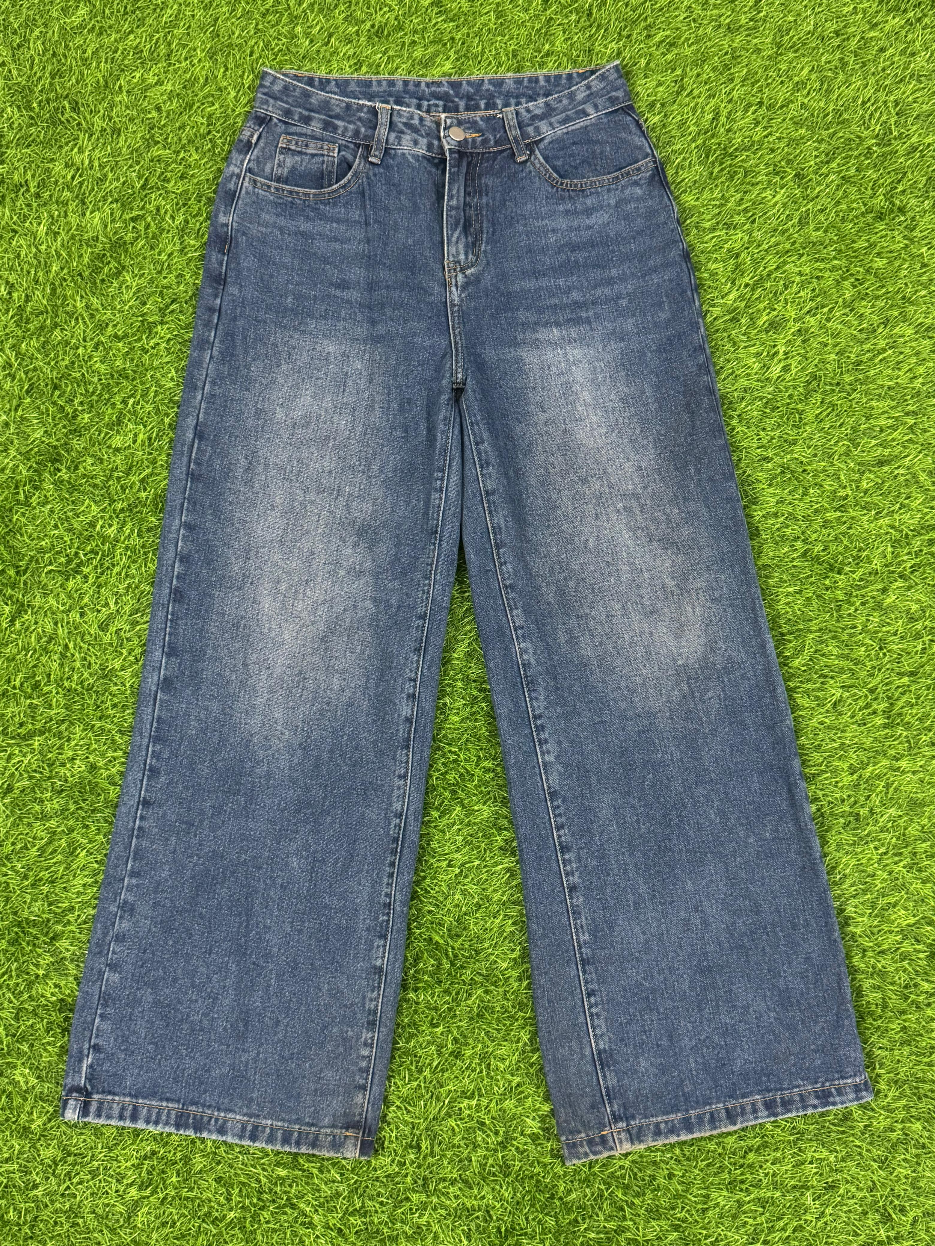 Vintage Wide-Leg Denim Jeans – Size 30