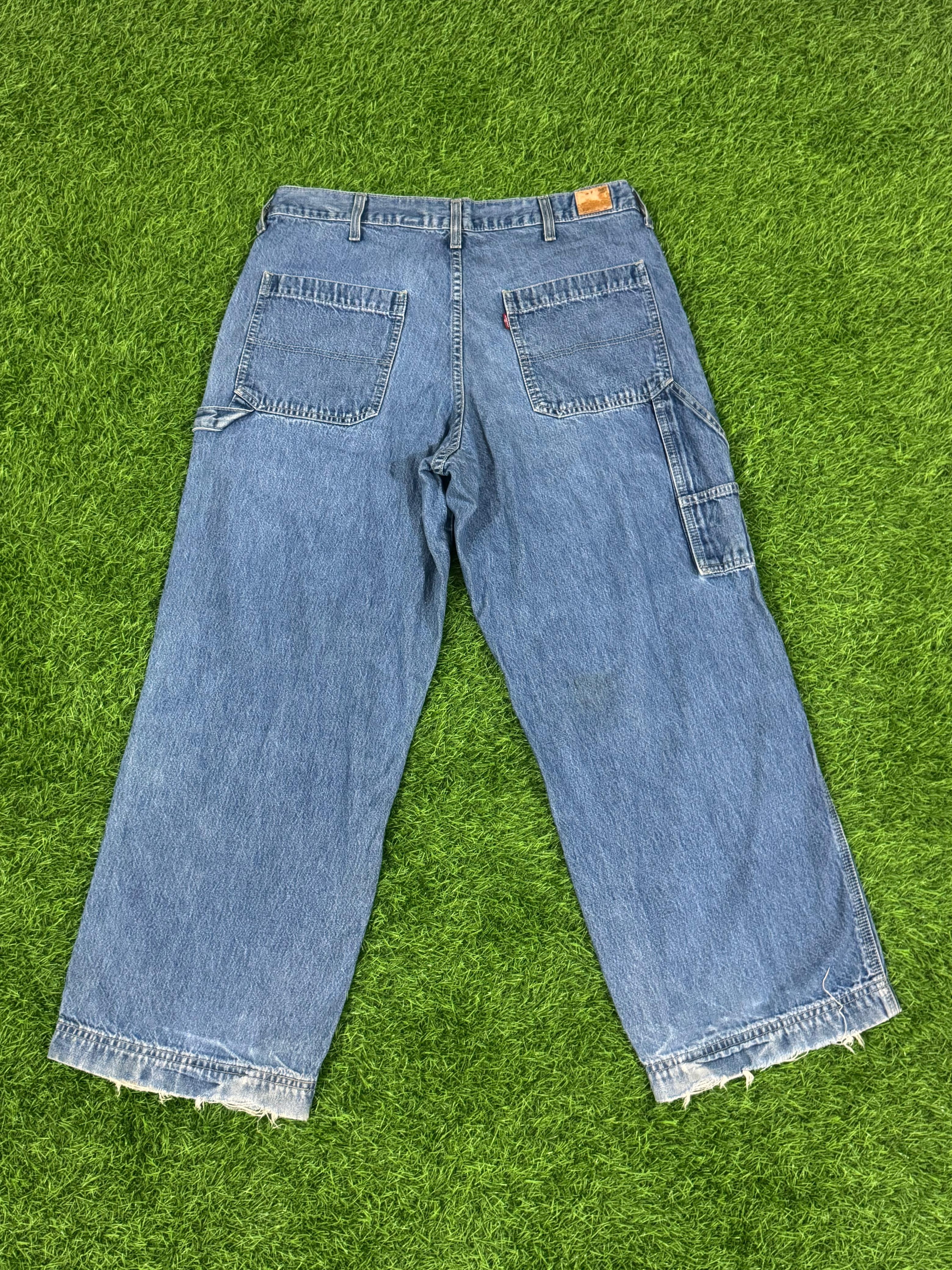 Levi’s Carpenter Jeans – W34 L28 (Waist 18", Length 38")