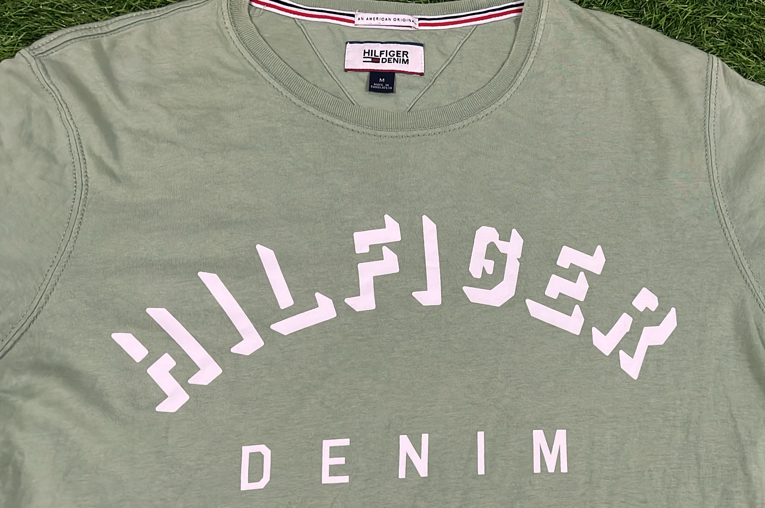 Tommy Hilfiger Denim Olive Green Logo T-Shirt – Size M