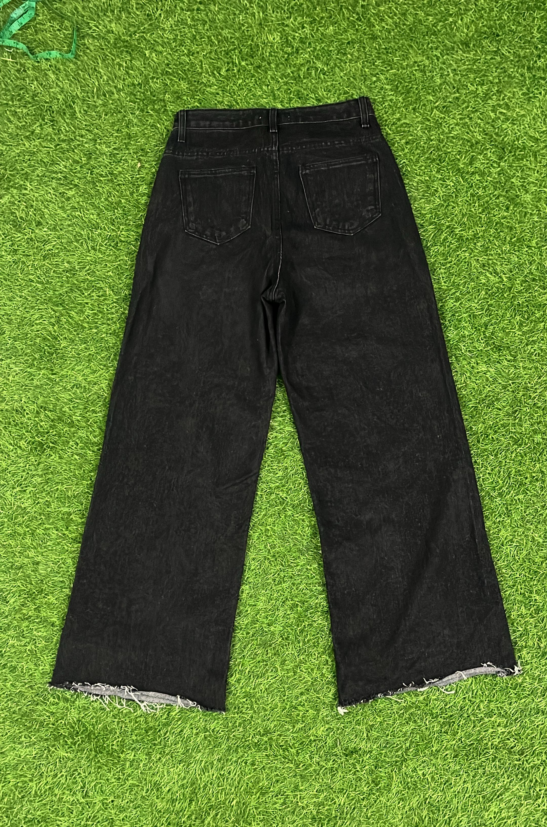 Need J High-Rise Black Denim Jeans – Raw Hem Vintage Fit