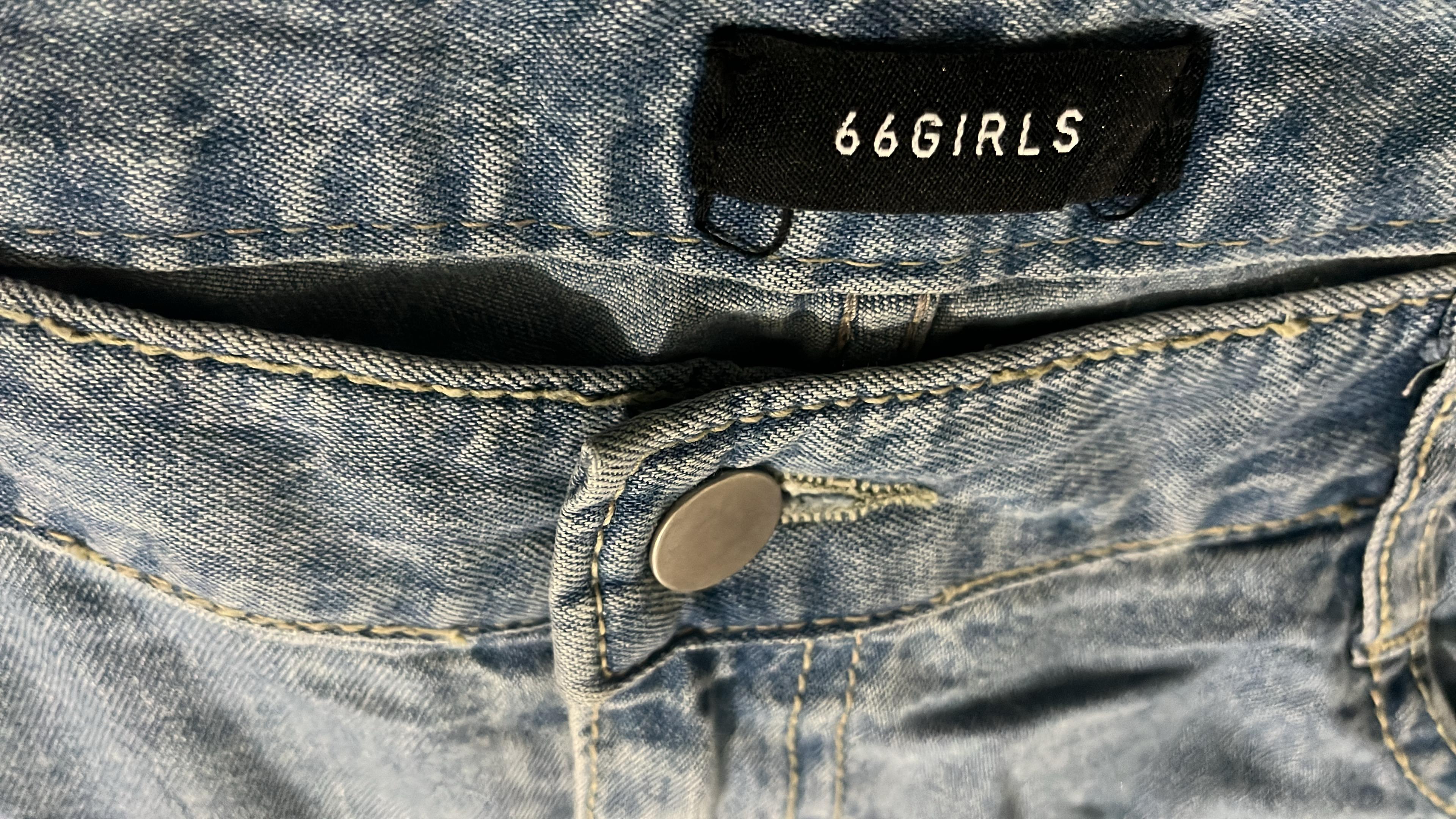 66Girls Light Wash Relaxed Fit Jeans – Vintage Korean Streetwear