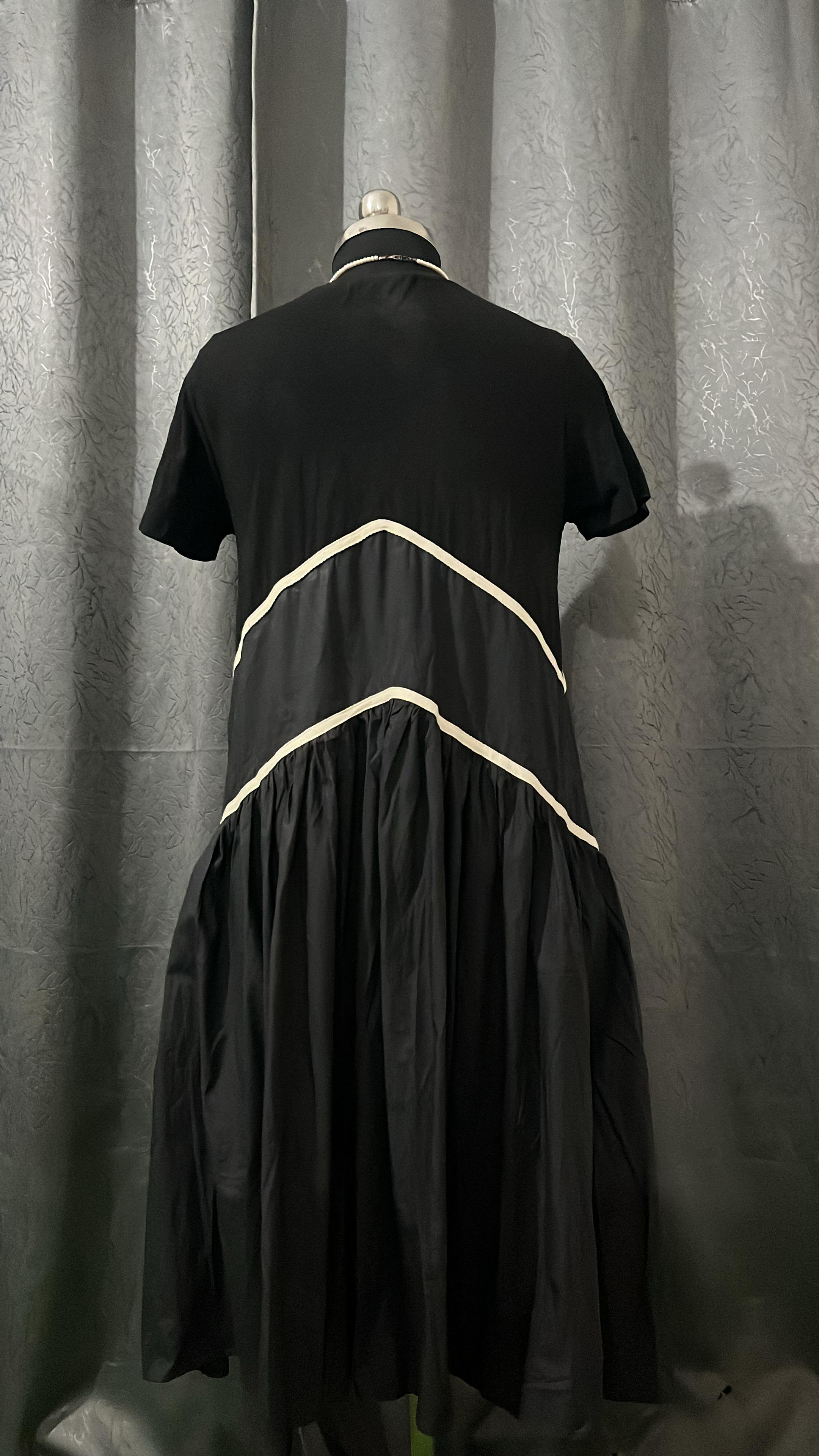 FROOPS Black Flowy Dress – Size XL