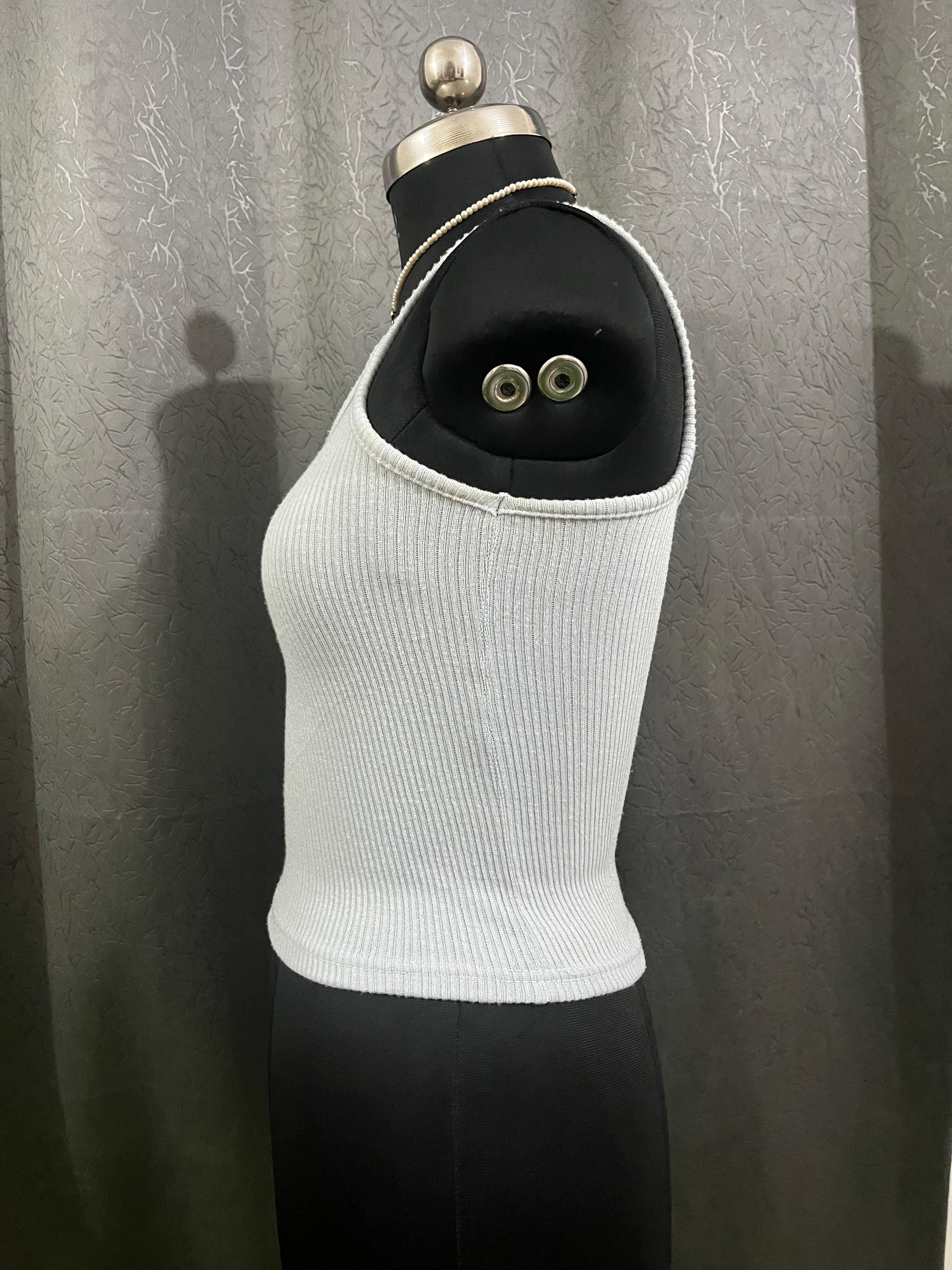 White Ribbed Knit Crop Tank – Size M