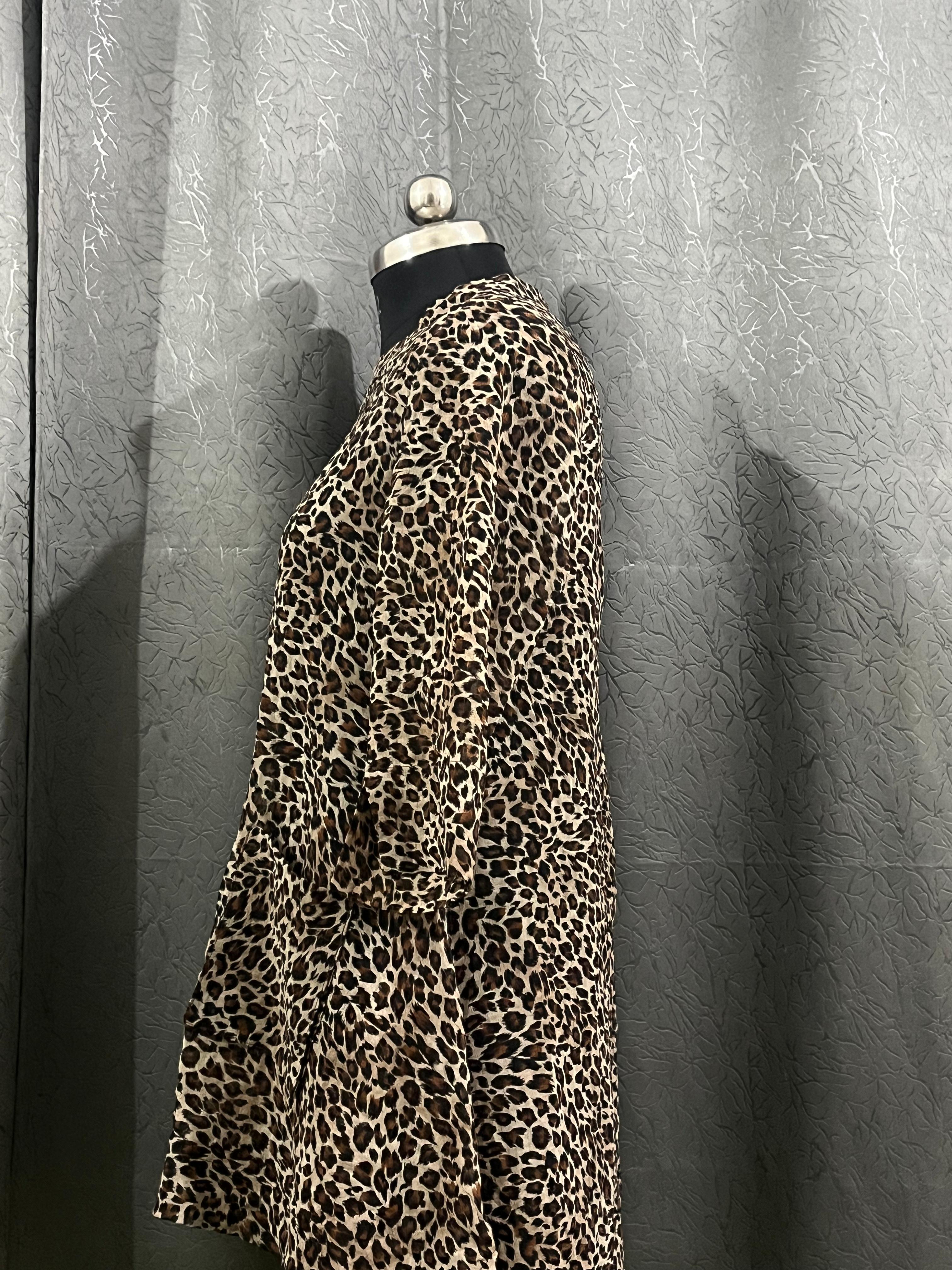 eopard print tunic/top (Size L