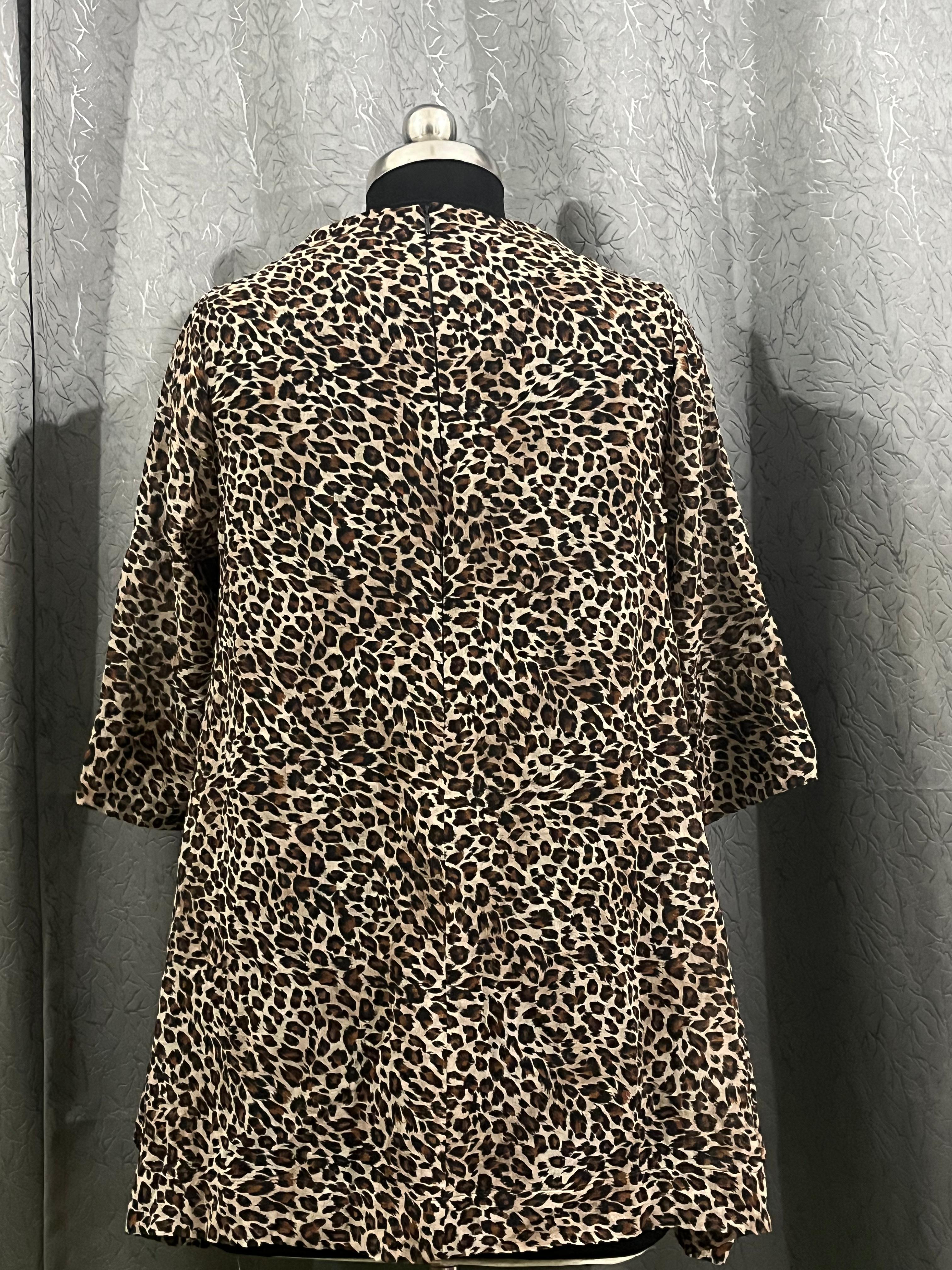 eopard print tunic/top (Size L
