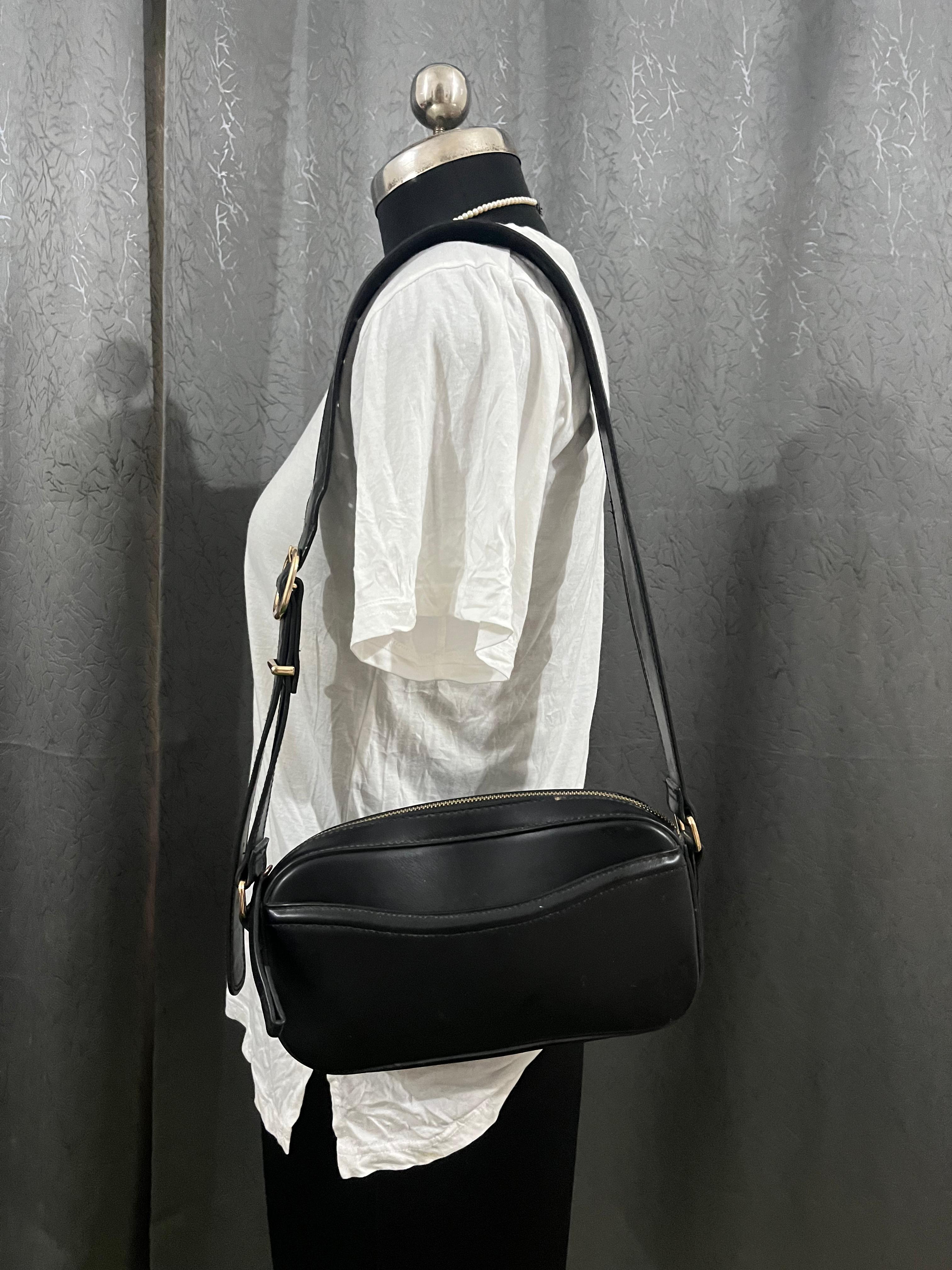 🌿 Graphic Tee – White | Size M