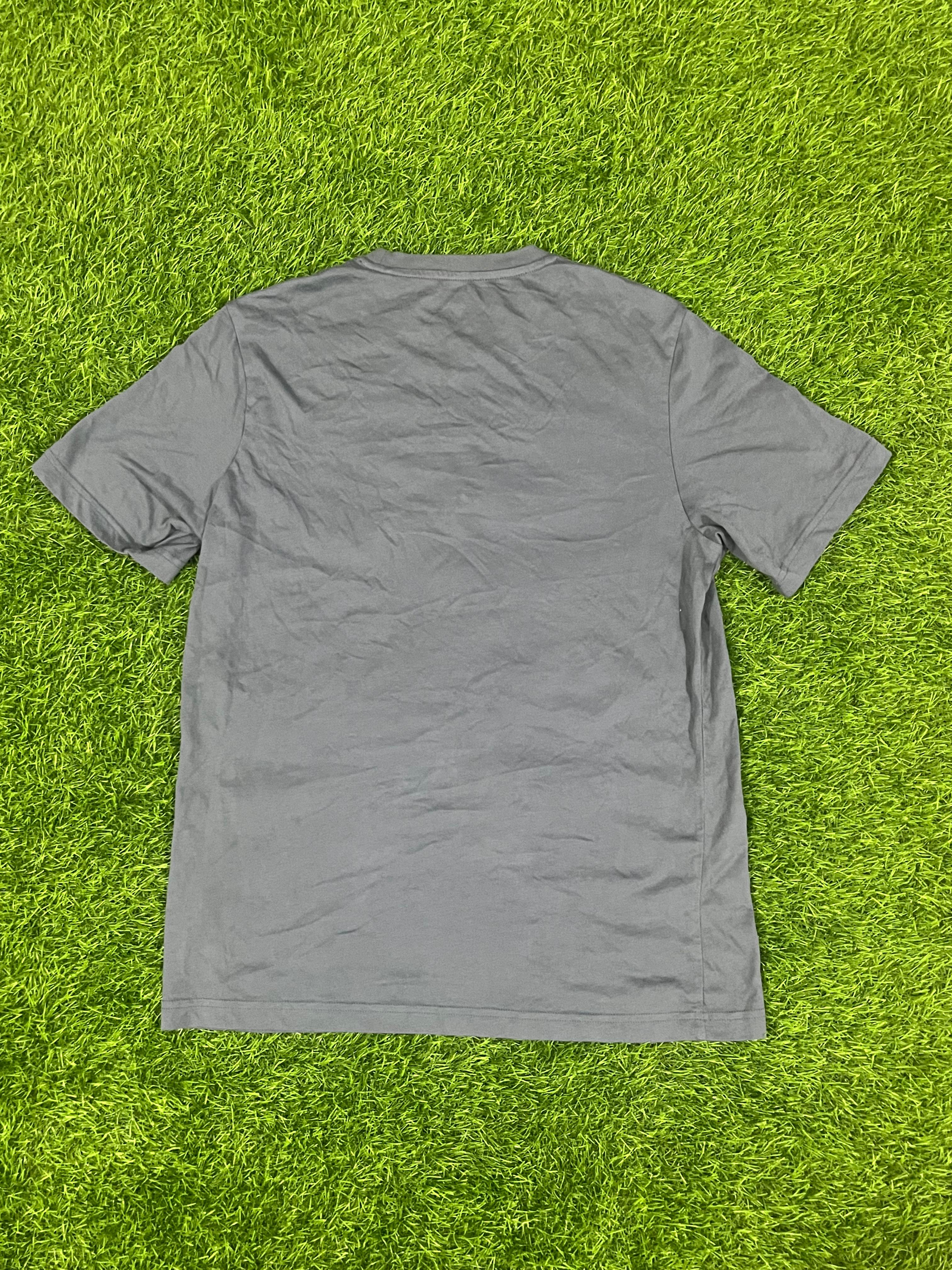 Adidas Graphic Tee – Grey (Size M)