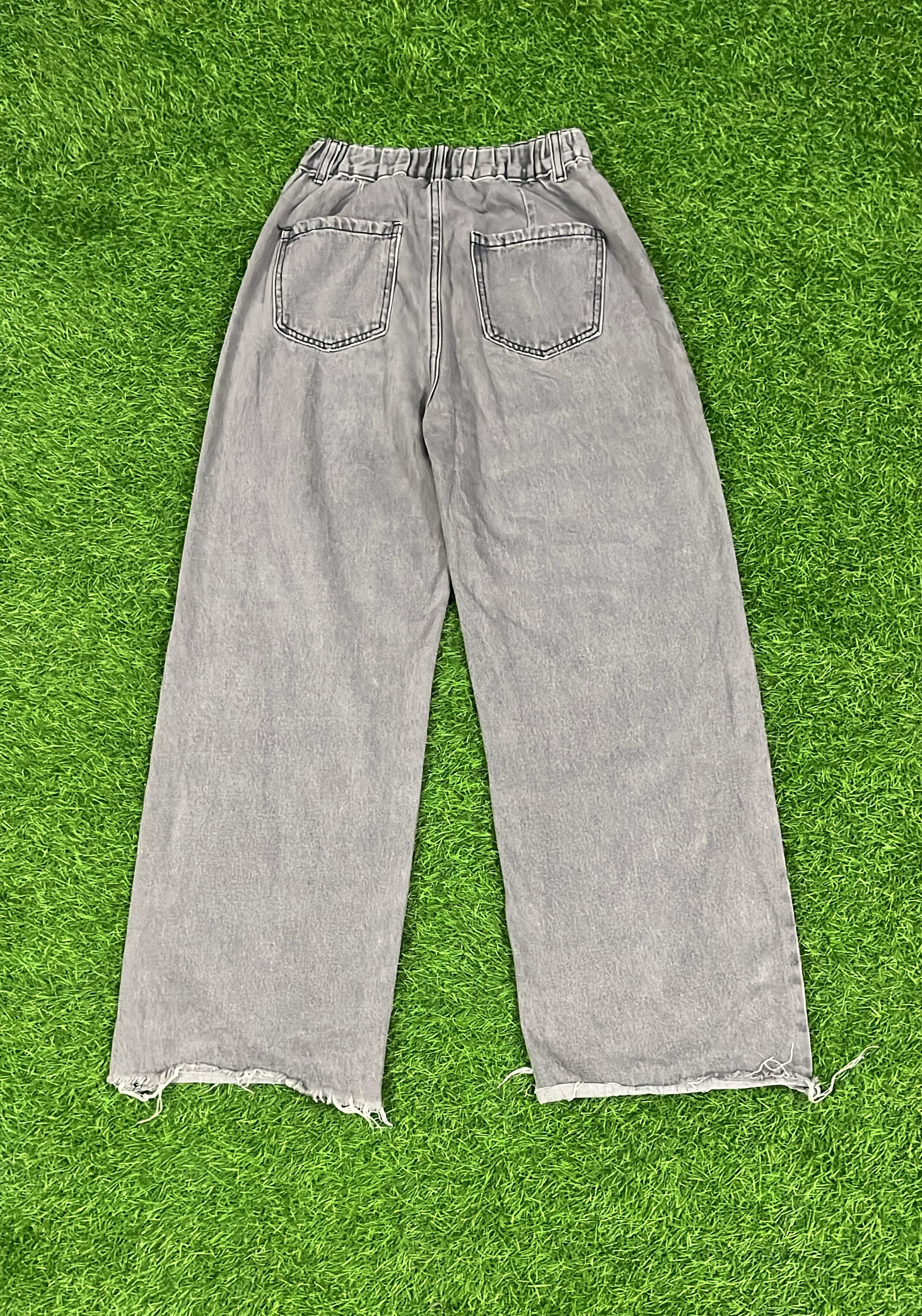 Vintage Grey Washed Wide-Leg Jeans – Raw Hem Streetwear