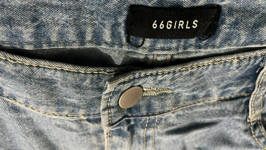 66Girls Light Wash Relaxed Fit Jeans – Vintage Korean Streetwear