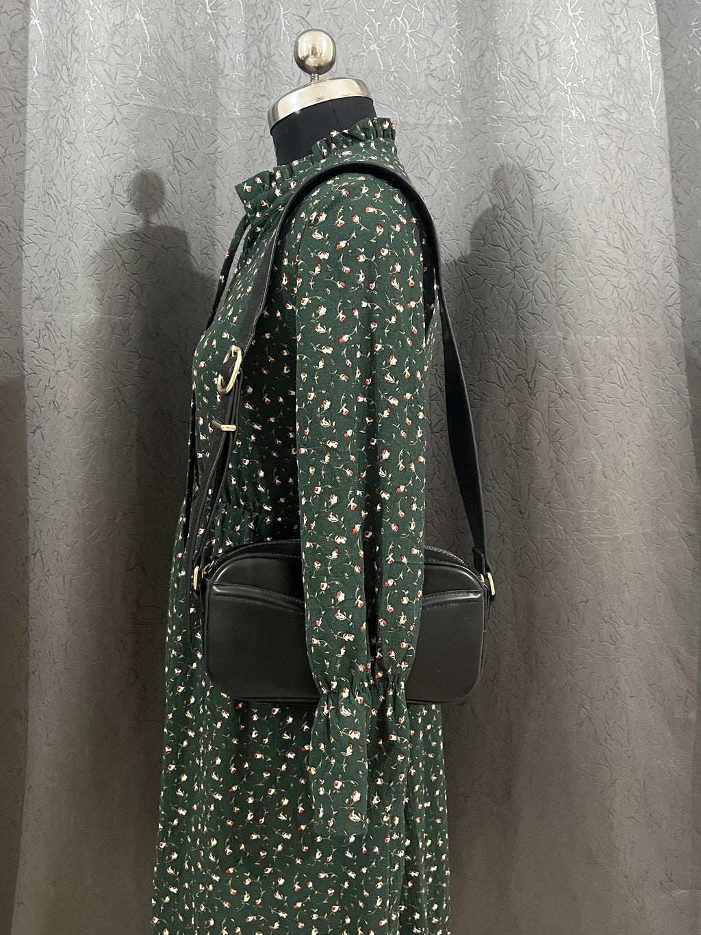 Dark Green Floral Long Sleeve Midi Dress – Size L