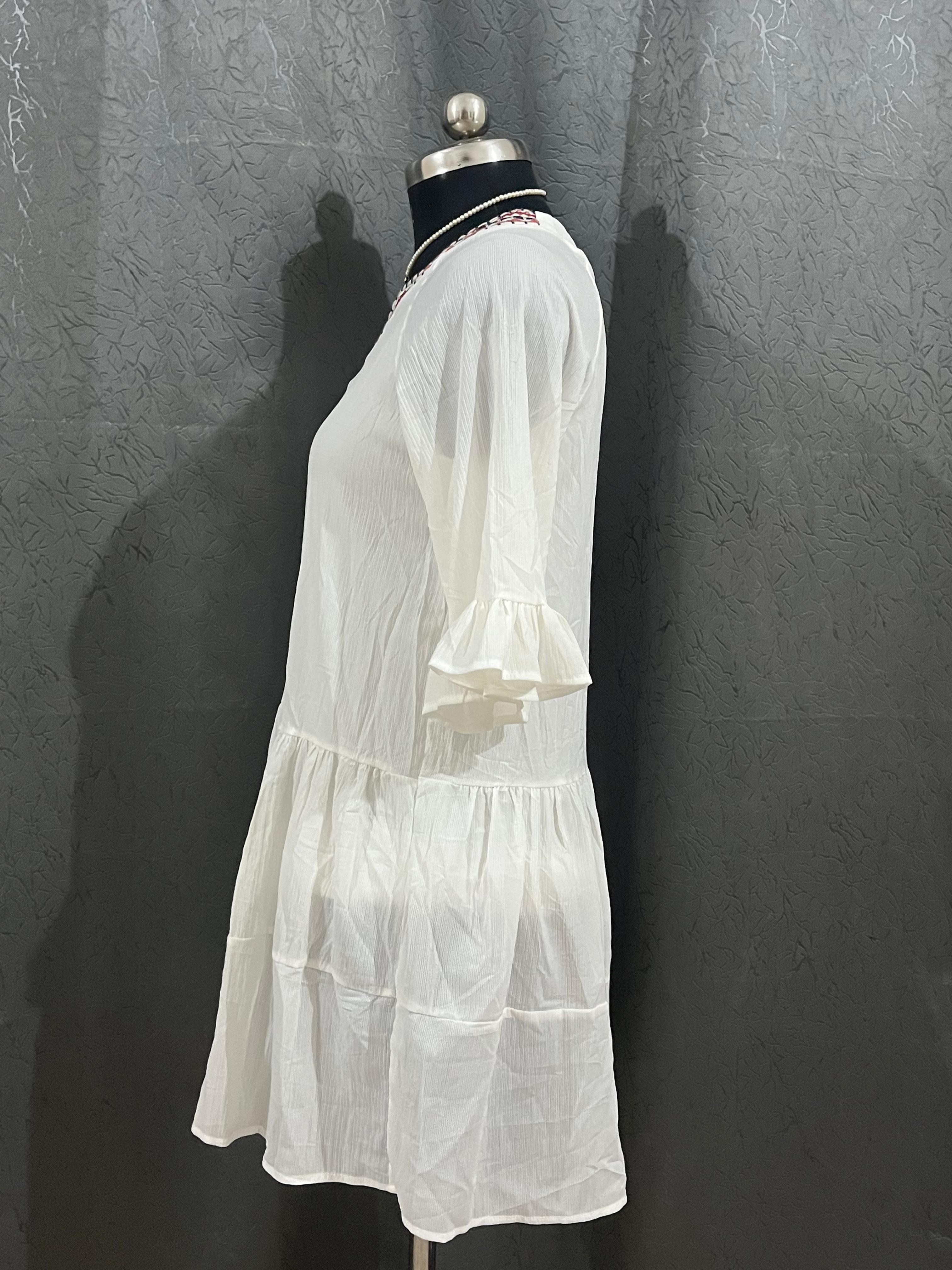 White Boho Ruffle Dress✨ Size: L