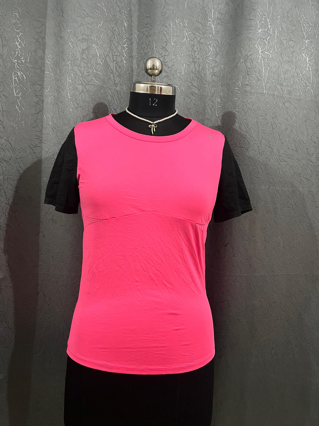 Pink & Black Contrast Activewear T-Shirt – Size L