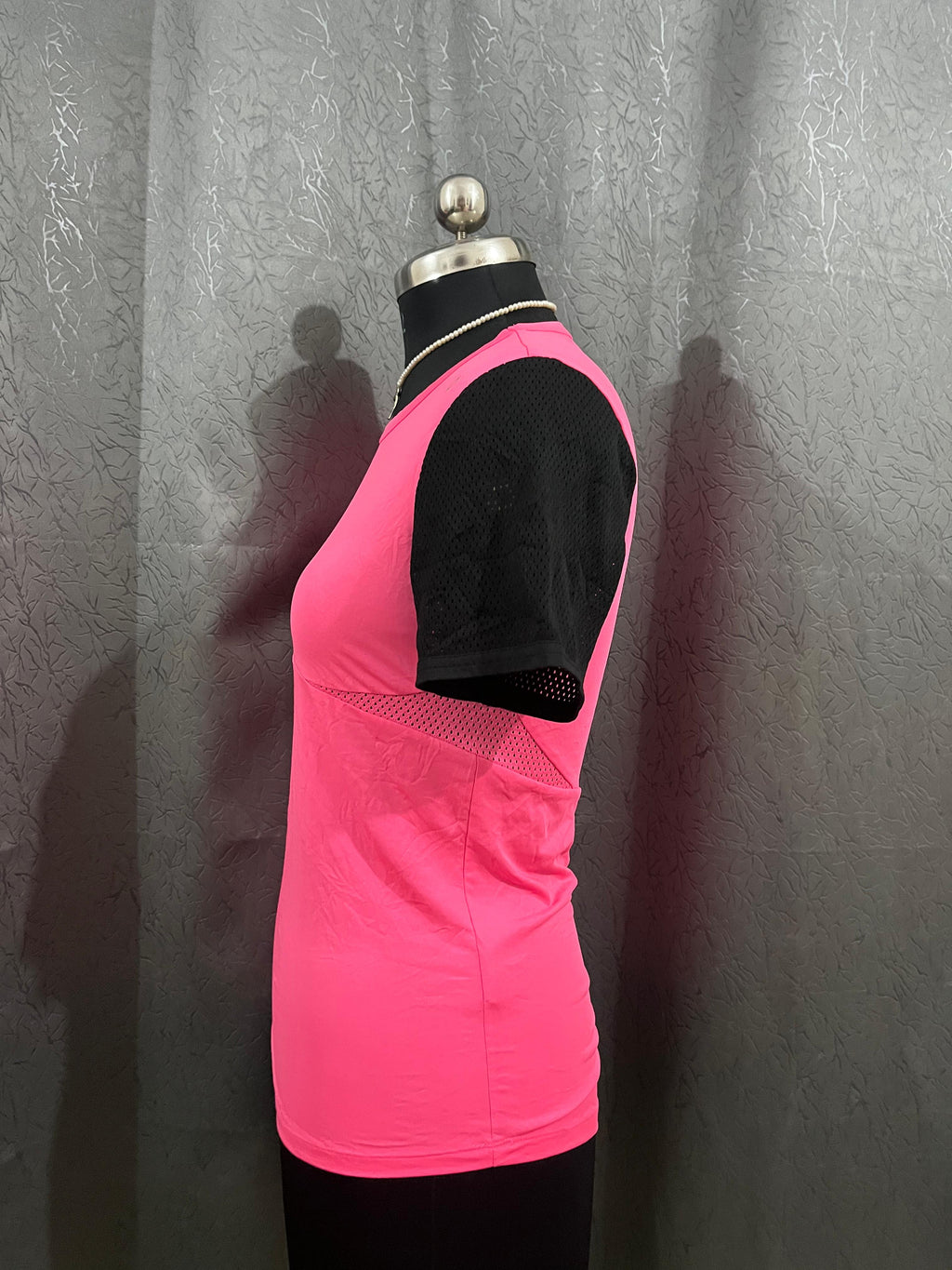 Pink & Black Contrast Activewear T-Shirt – Size L