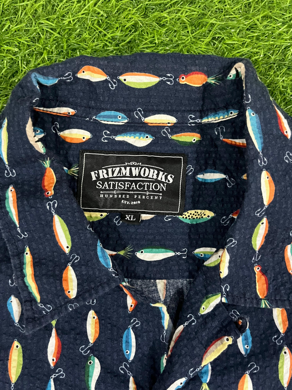 Frizmworks XL Printed Shirt – Navy with Multicolor Fish Pattern